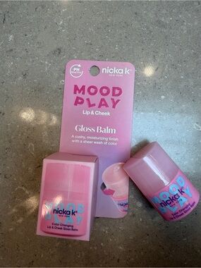 NWT nicka K Mood Play Gloss Balm Lip & Cheek — Pink for light or deeper shade